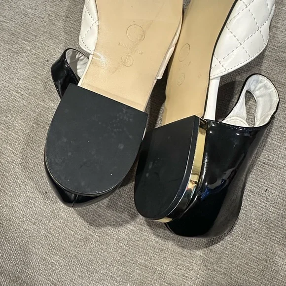 Clearance Black and Cream Quilted Flats size 39 - Picture 5 of 7